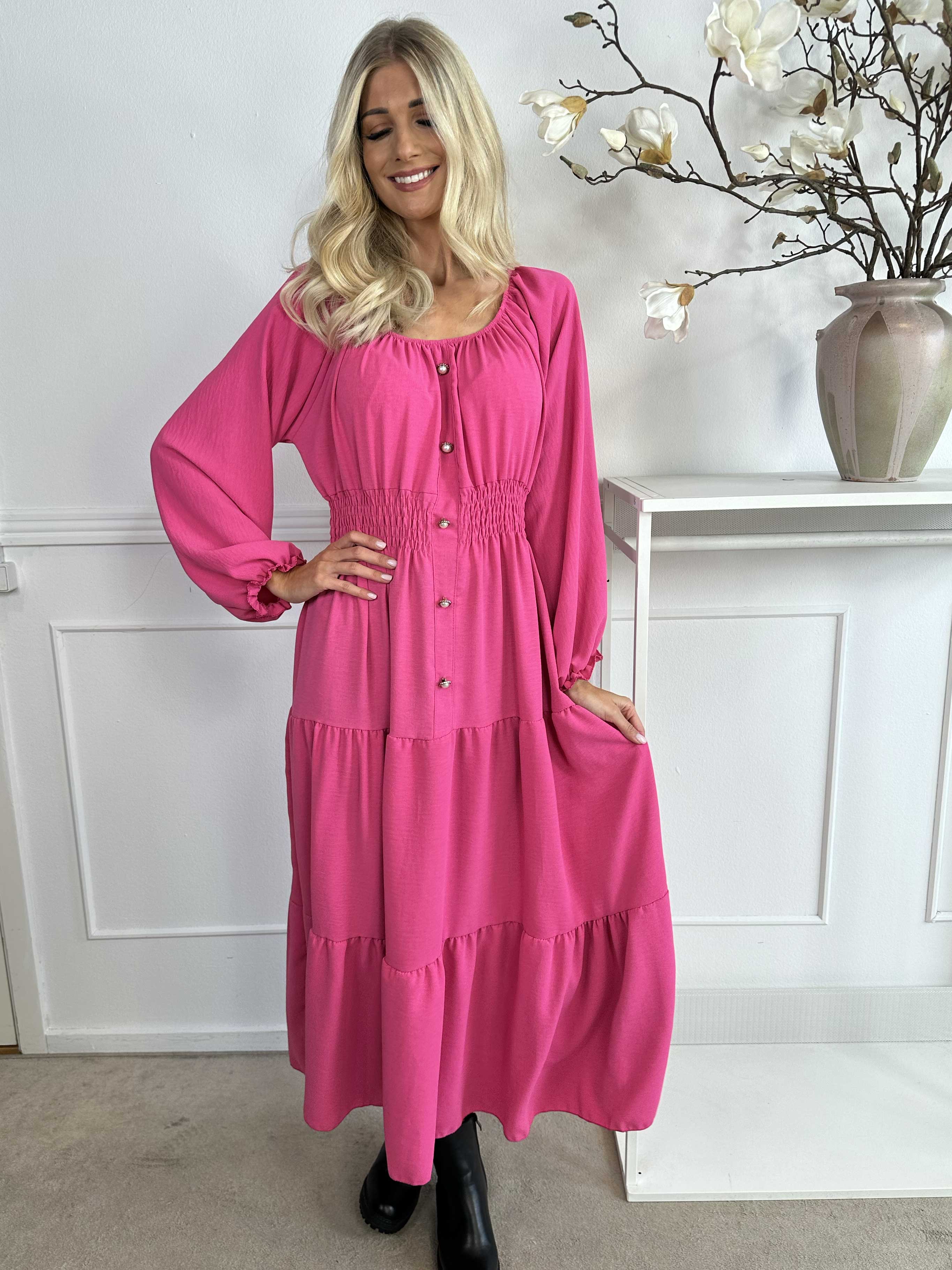 Midnight - Långklänning med smockad midja och guldknappar